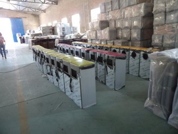 鋼制分類(lèi)垃圾桶組裝